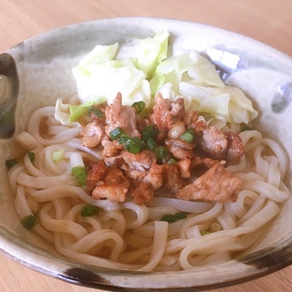 にんにく風味の醤油だれで味付け★肉うどん♡